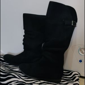 Girl's Black Slouchy Boots w/zipper